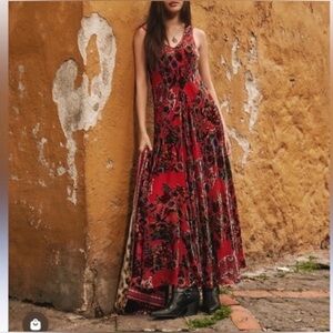 Johnny Was NWT Bias‎ Dress Slip Bobcat Forest Red Floral Maxi Silk Blend